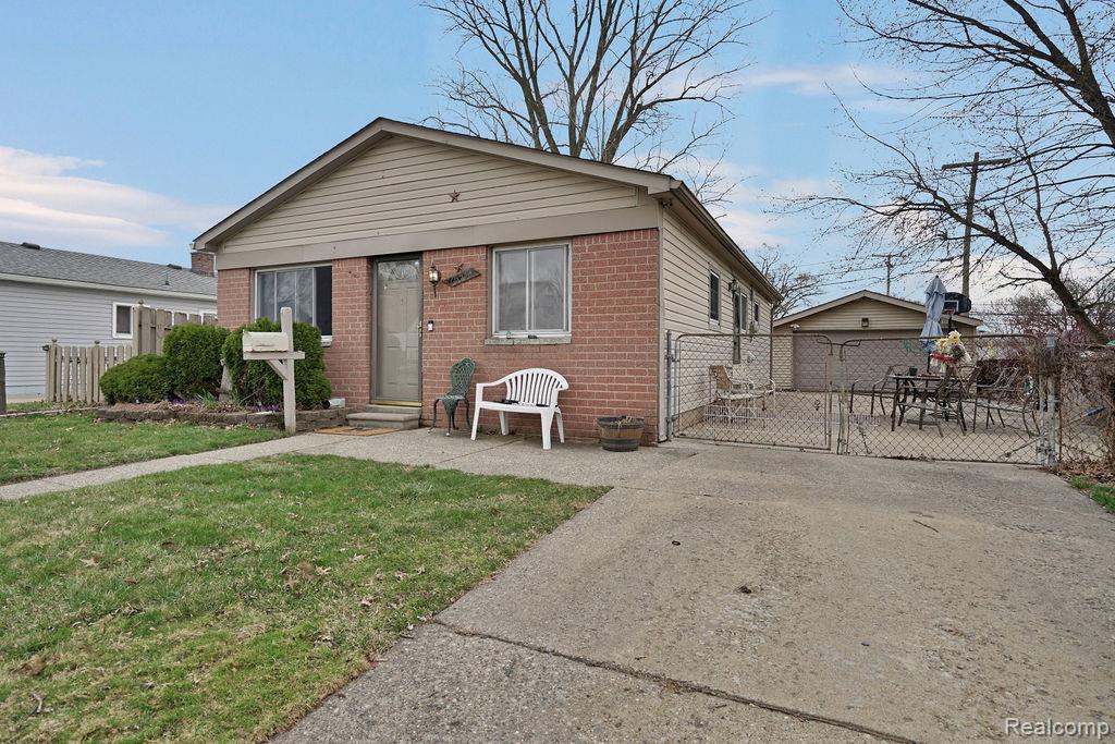 25530 Cole Street, Roseville, MI 48066 — Photo 4