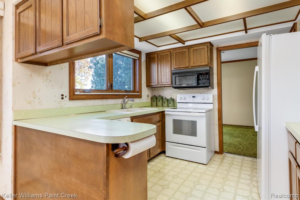 43344 Westview Drive, Sterling Heights, MI 48313 — Photo 19