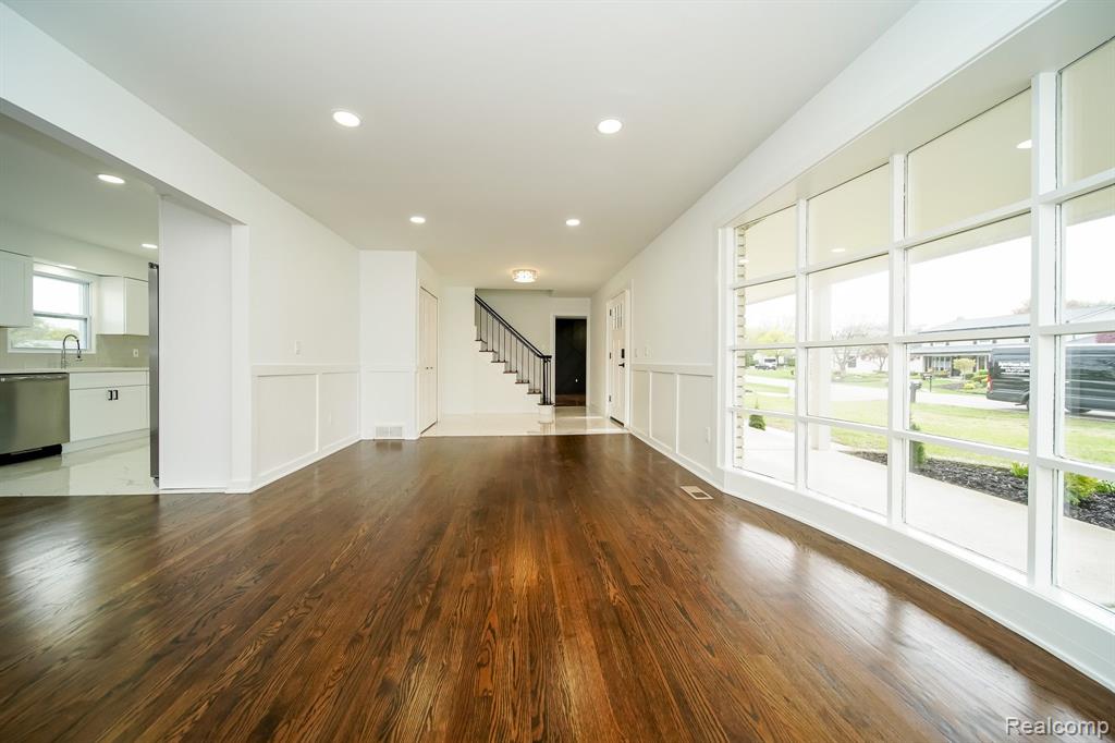 52556 BELLE Crest, Shelby Twp, MI 48316 — Photo 17
