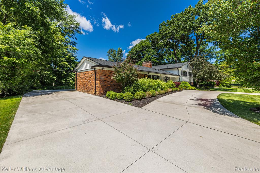 5722 Raven Road, Bloomfield Hills, MI — Photo 4