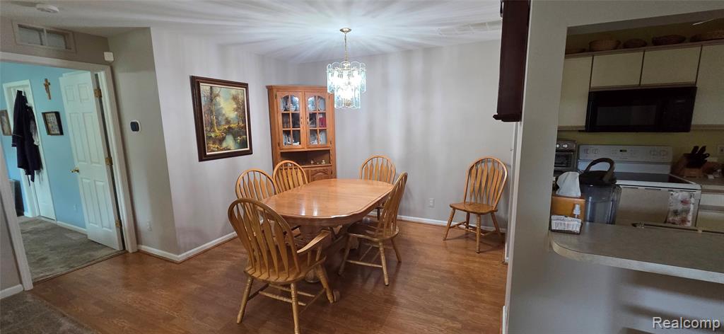 46246 Baldwin Drive, 45, Macomb, MI 48044 — Photo 4