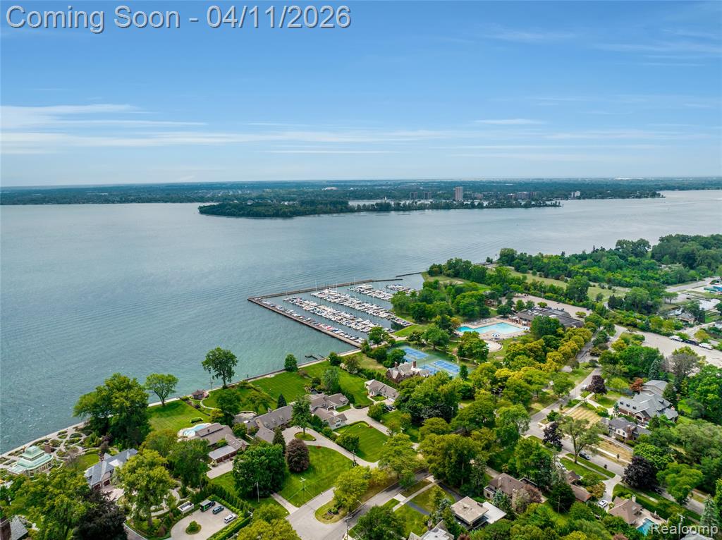 630 Lakepointe Street, Grosse Pointe, MI 48230 — Photo 32