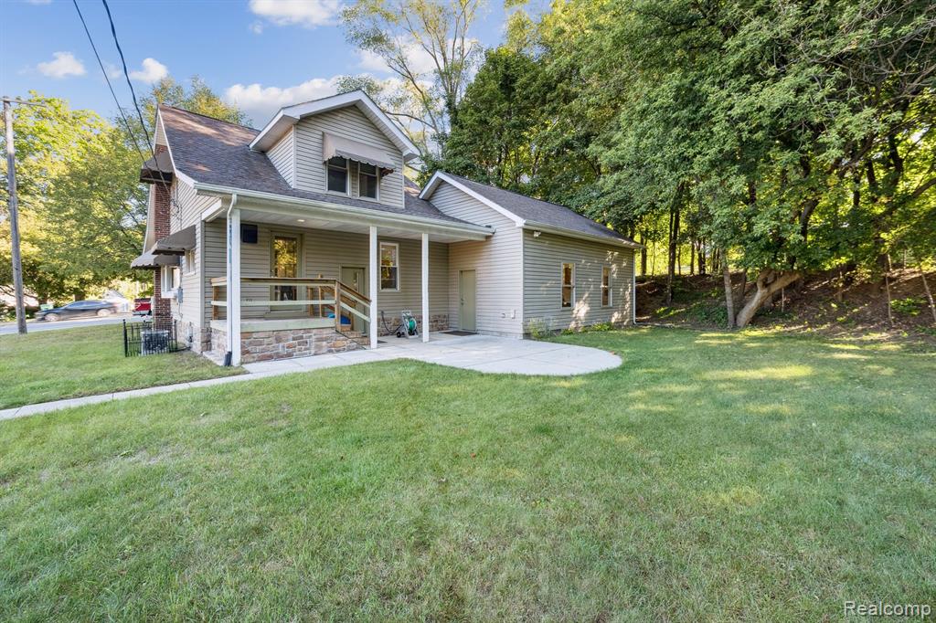 624 E Main Street, Brighton, MI 48116 — Photo 10
