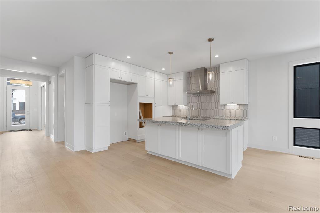 66 South Trail Court, Troy, MI 48083 — Photo 15