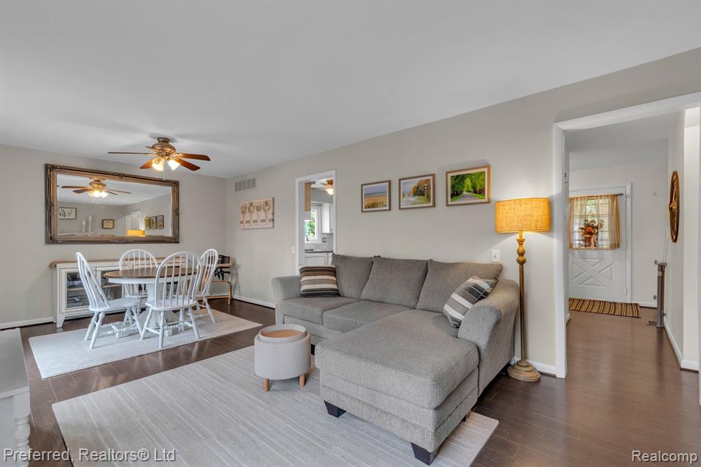 5722 King James Ln., Waterford, MI 48327 — Photo 6