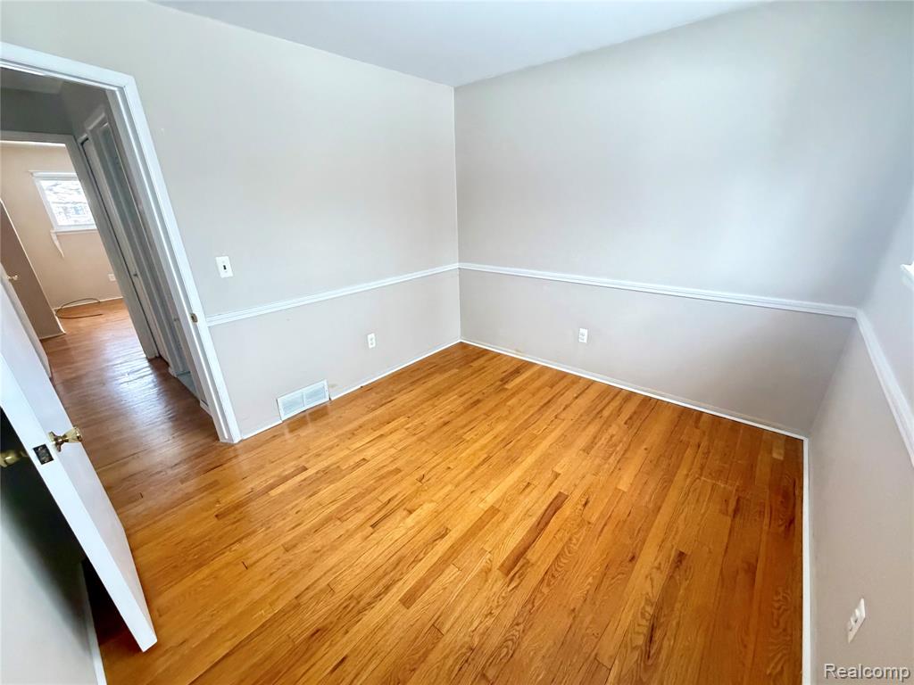 29265 Van Laan Drive, Warren, MI 48092 — Photo 12