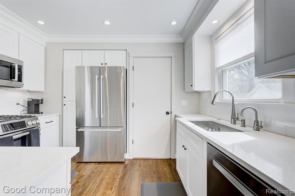602 N Vermont Avenue, Royal Oak, MI 48067 — Photo 15