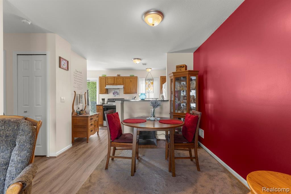 23272 STOFLET Lane, Trenton, MI 48183 — Photo 16