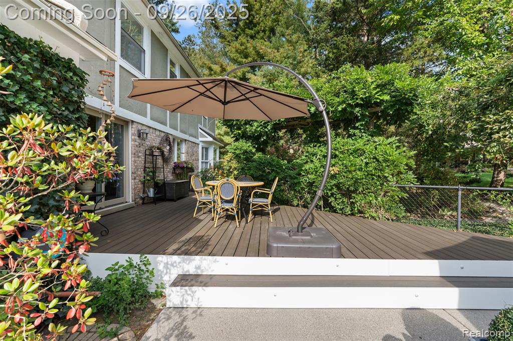 523 Uphill Road, Milford, MI 48381 — Photo 45