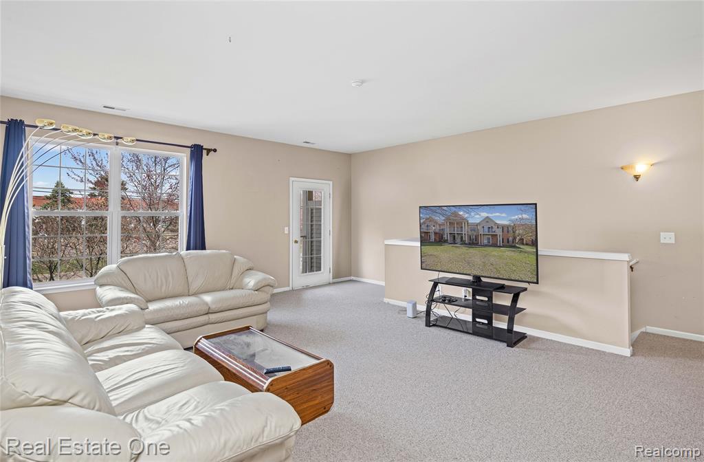 40442 Bay Harbor Lane, Canton, MI 48188 — Photo 16