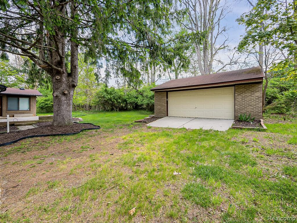 7580 Thornwood Street, Canton, MI 48187 — Photo 12