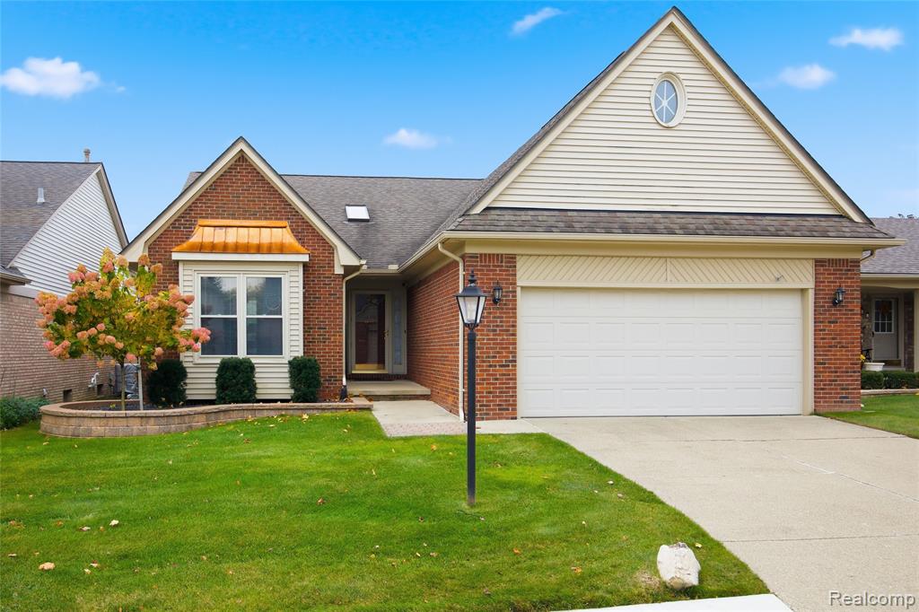 6670 Copper Creek Dr W, Washington, MI — Photo 2
