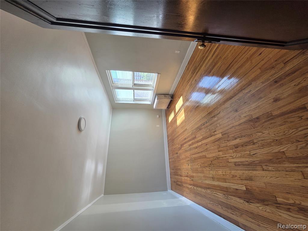 870 SEWARD Street, Detroit, MI 48202 — Photo 12