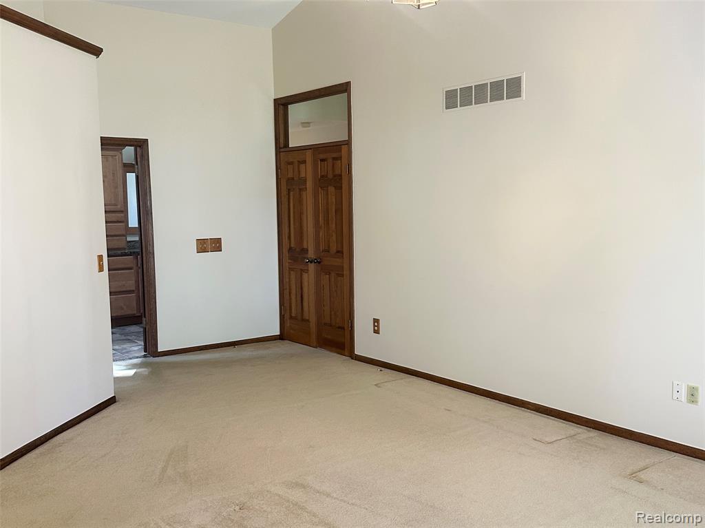 8329 Caribou Trail, Clarkston, MI 48348 — Photo 25