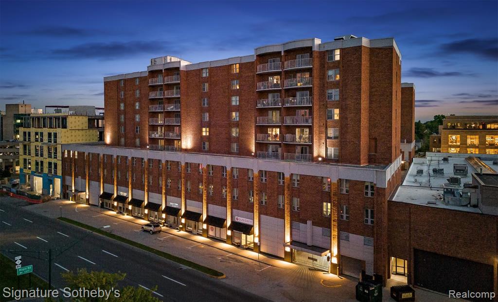 411 S Old Woodward Avenue, 704, Birmingham, MI 48009 — Photo 16