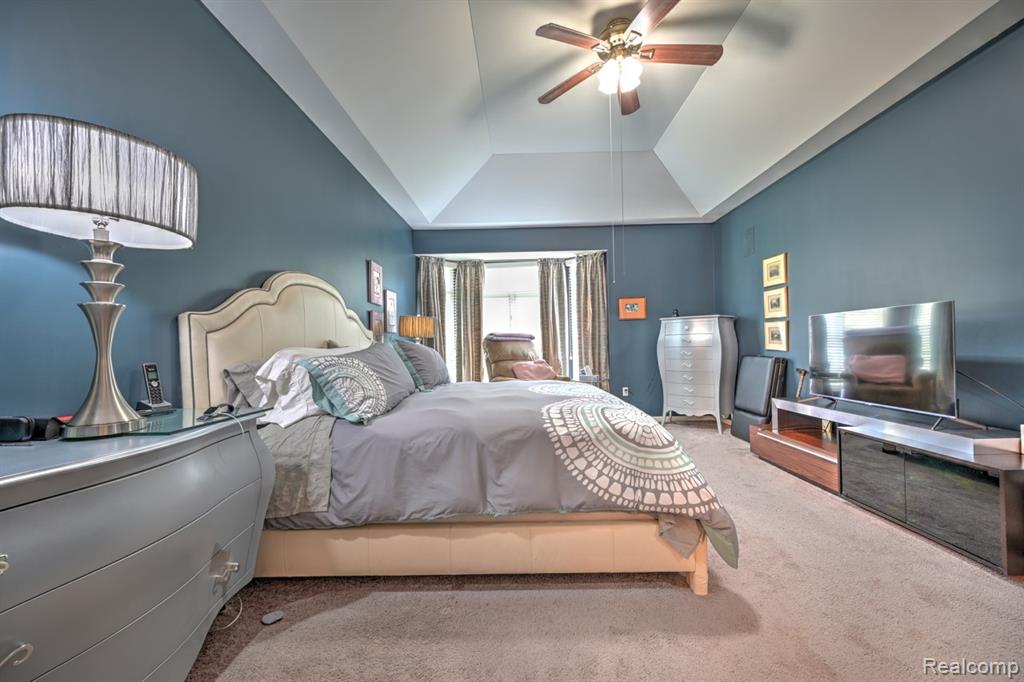 5591 Pembrooke Crossing, West Bloomfield, MI — Photo 29