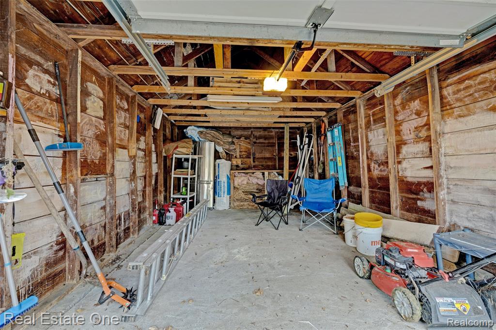 8247 Miller Road, Swartz Creek, MI 48473 — Photo 27