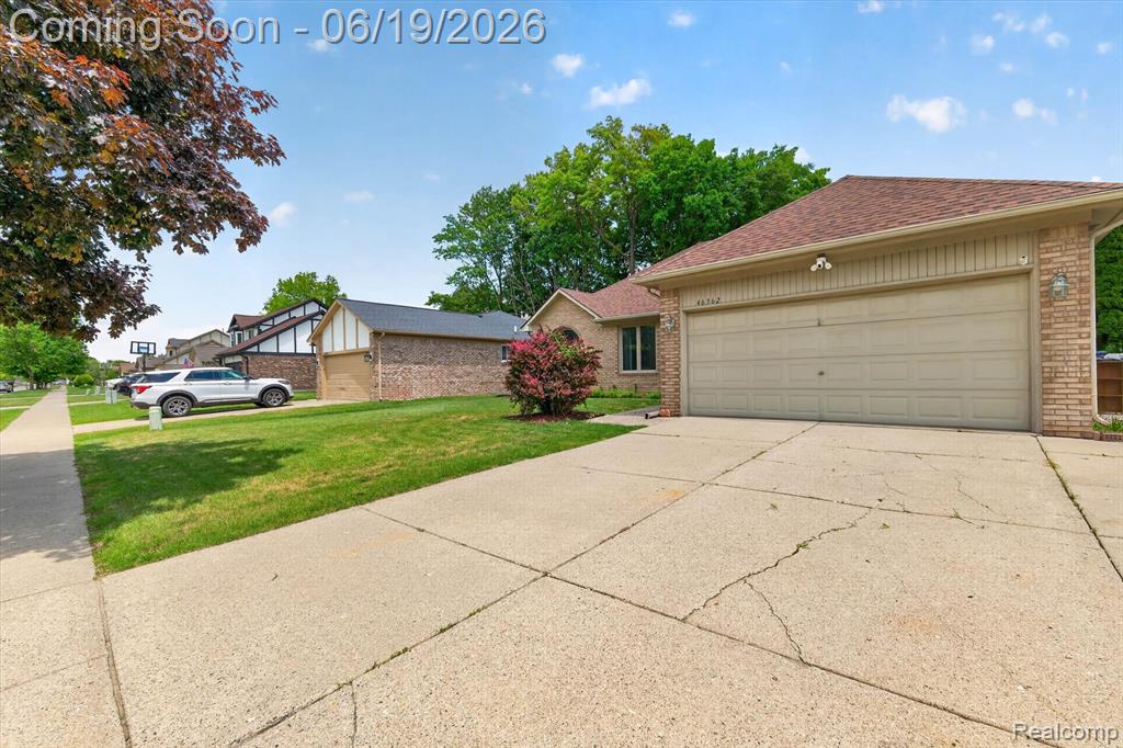 46362 Springhill Drive, Utica, MI 48317 — Photo 4
