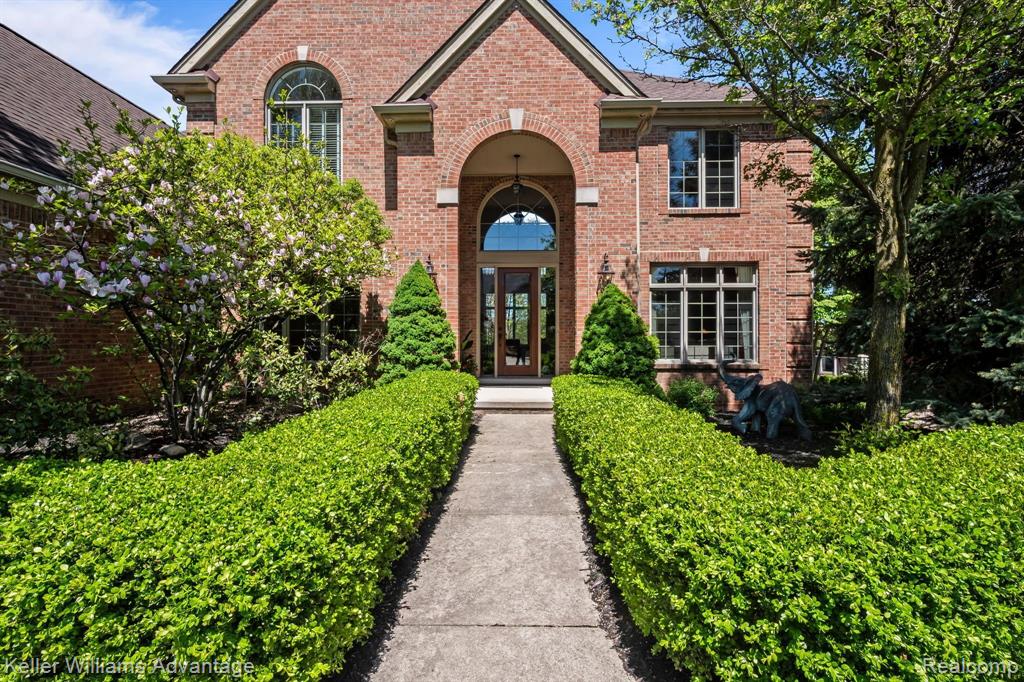 17421 Parkshore Drive, Northville, MI 48168 — Photo 6