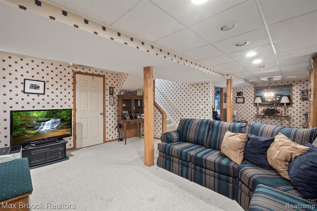 1276 Greenglen Court, Bloomfield Hills, MI 48304 — Photo 35
