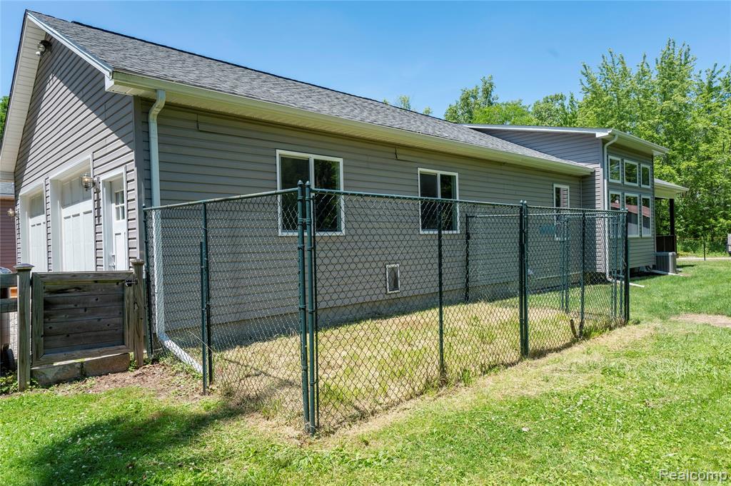 12100 Wilson Drive, Carleton, MI 48117 — Photo 93