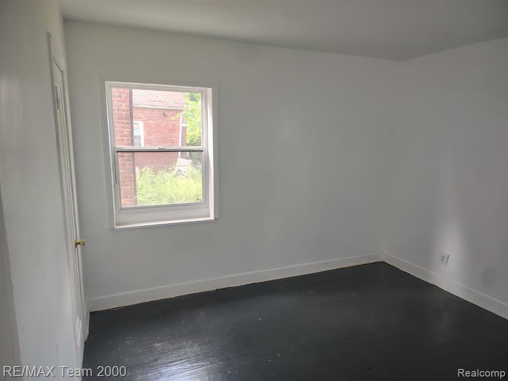 8860 Appoline Street, Detroit, MI 48228 — Photo 21