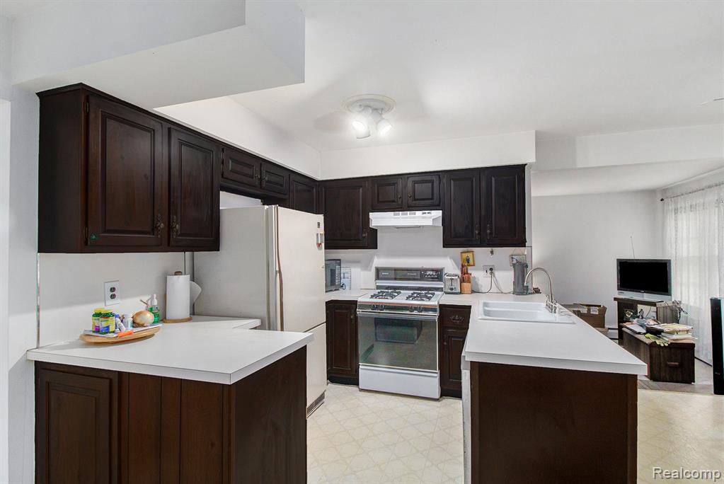 6525 Little Turkey Run, Shelby Twp, MI 48317 — Photo 4