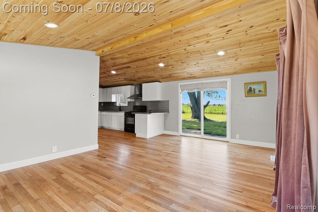 5698 McGrandy Road, Bridgeport, MI 48722 — Photo 7
