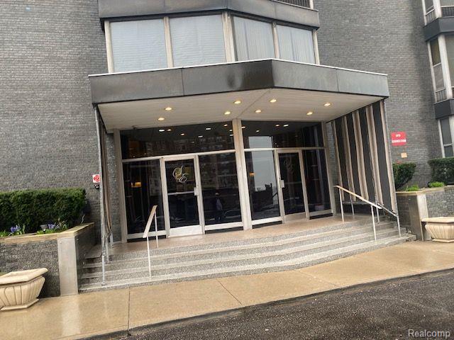 8200 E JEFFERSON Avenue, 45/503, Detroit, MI 48214 — Photo 7