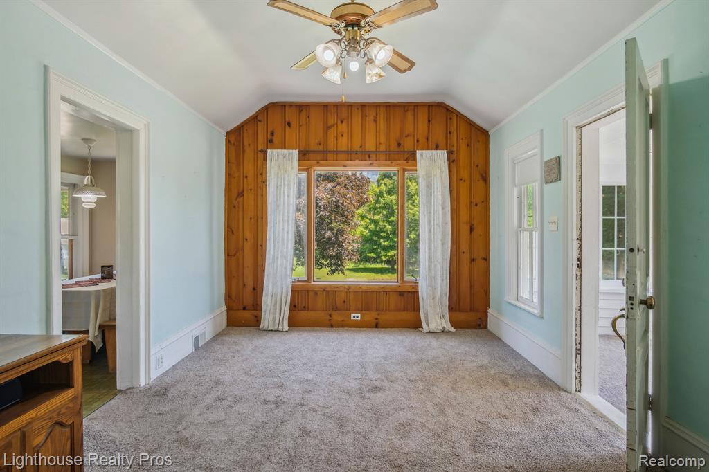 67640 W 8 MILE Road, South Lyon, MI 48178 — Photo 10
