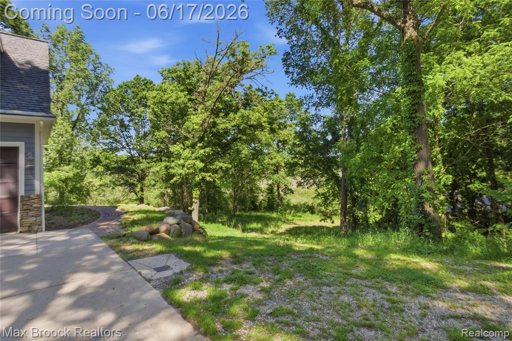 11910 Scott Road, Davisburg, MI 48350 — Photo 43