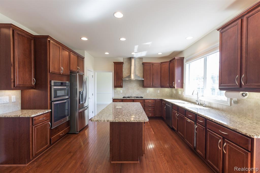 17904 Crestbrook Drive, Northville, MI 48168 — Photo 11