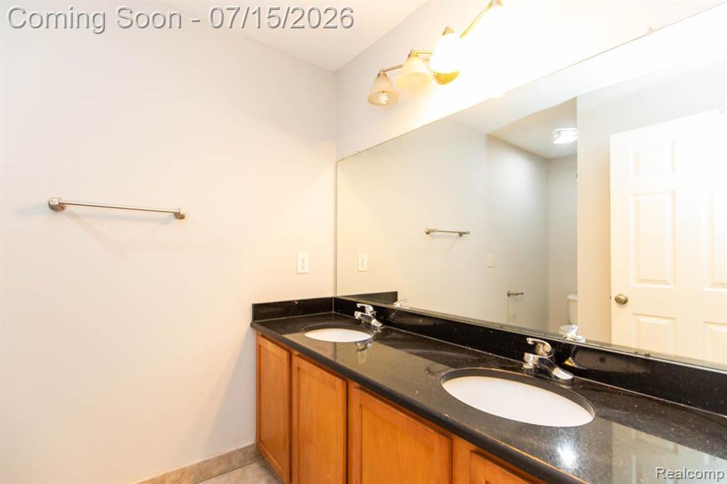 43721 CHERRYWOOD Lane, Canton, MI 48188 — Photo 40