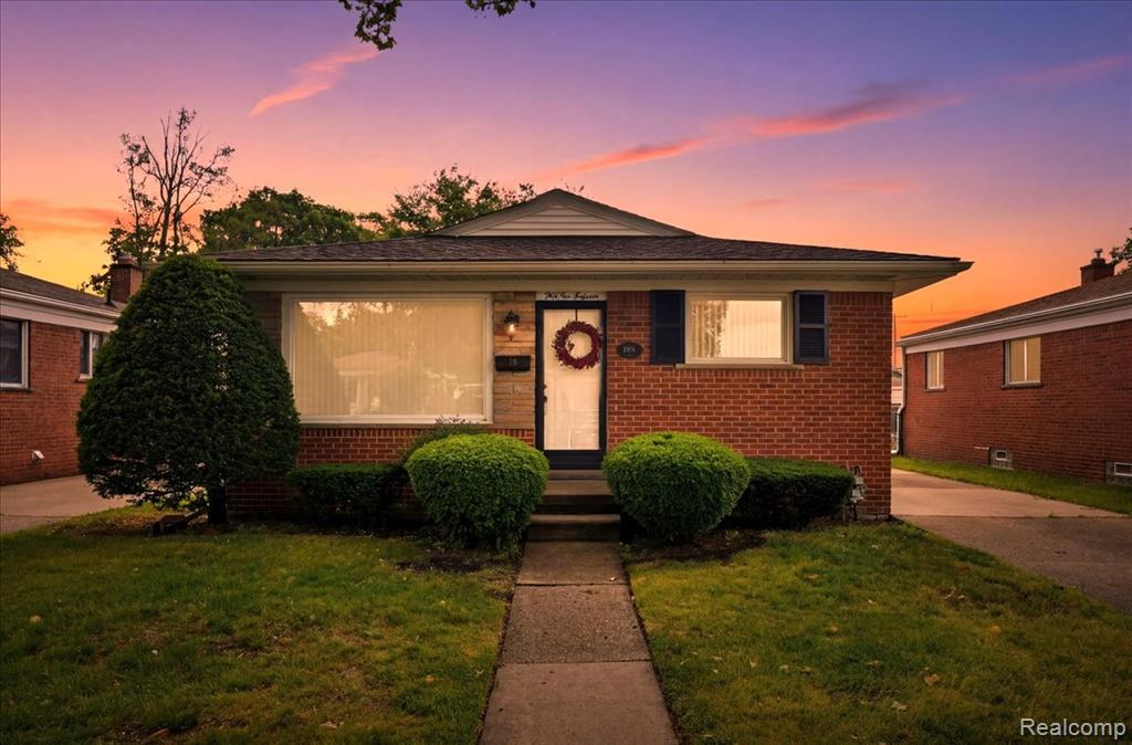 5918 N Lafayette Street, Dearborn Heights, MI 48127 — front exterior