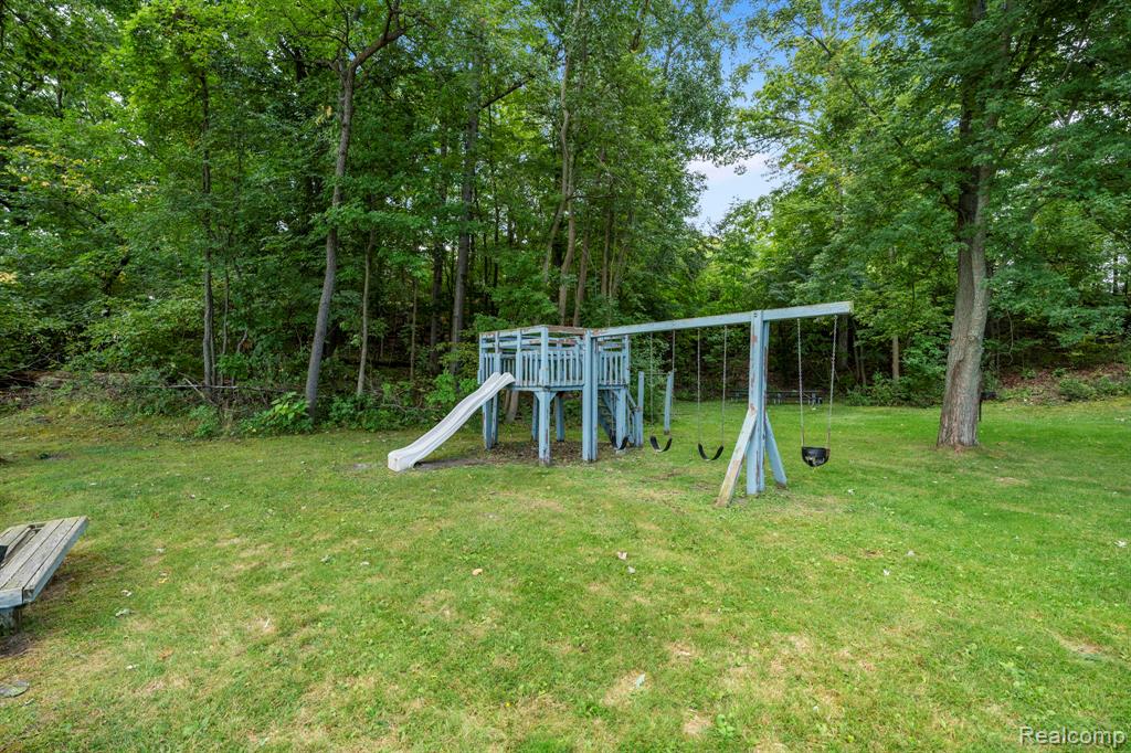 4540 Rolling Pine Court, West Bloomfield, MI 48323 — Photo 53
