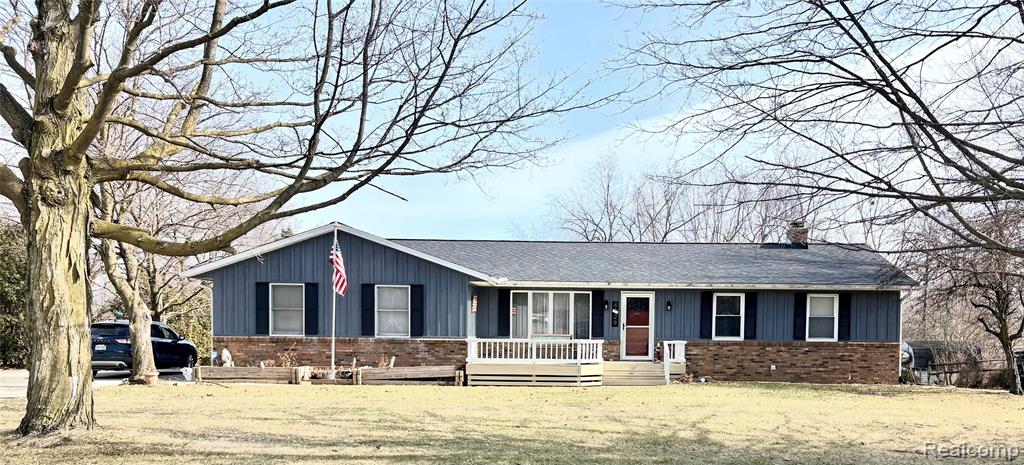 4329 Mohawk Trail, Adrian, MI 49221 — front exterior