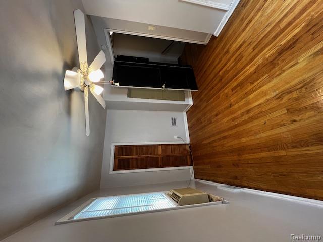 750 E CHESTERFIELD Street, Ferndale, MI 48220 — Photo 20