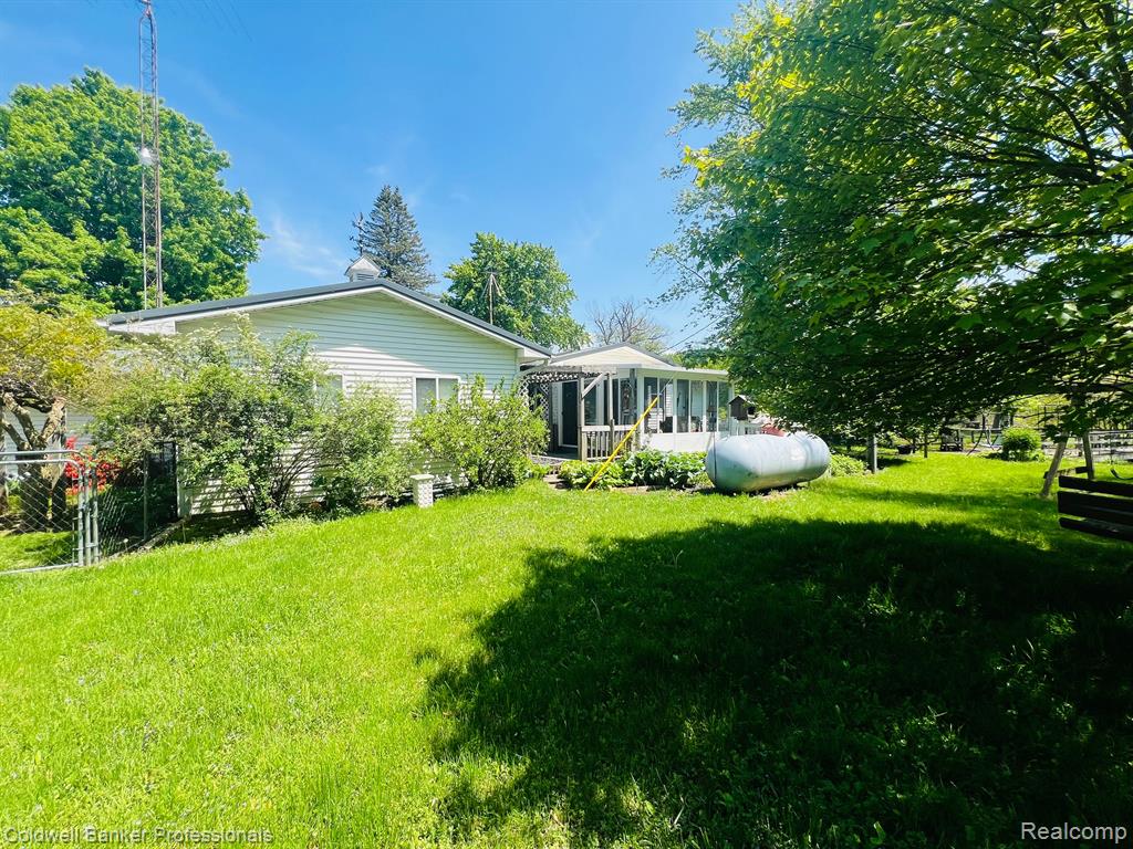 6125 JEFFERSON Road, North Branch, MI 48461 — Photo 13