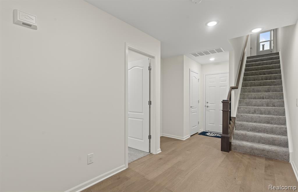 42846 Atwood Avenue, Novi, MI — Photo 10