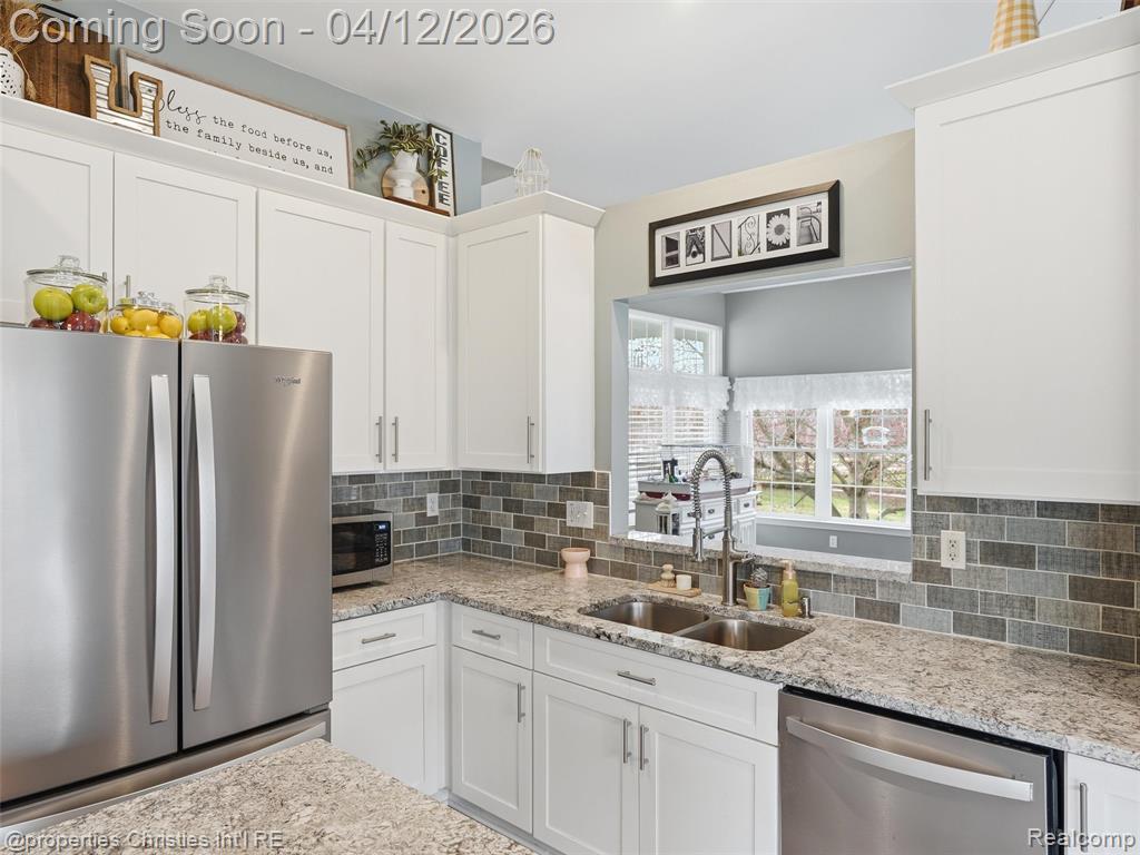 1226 Portsmouth Drive, Howell, MI 48843 — Photo 17