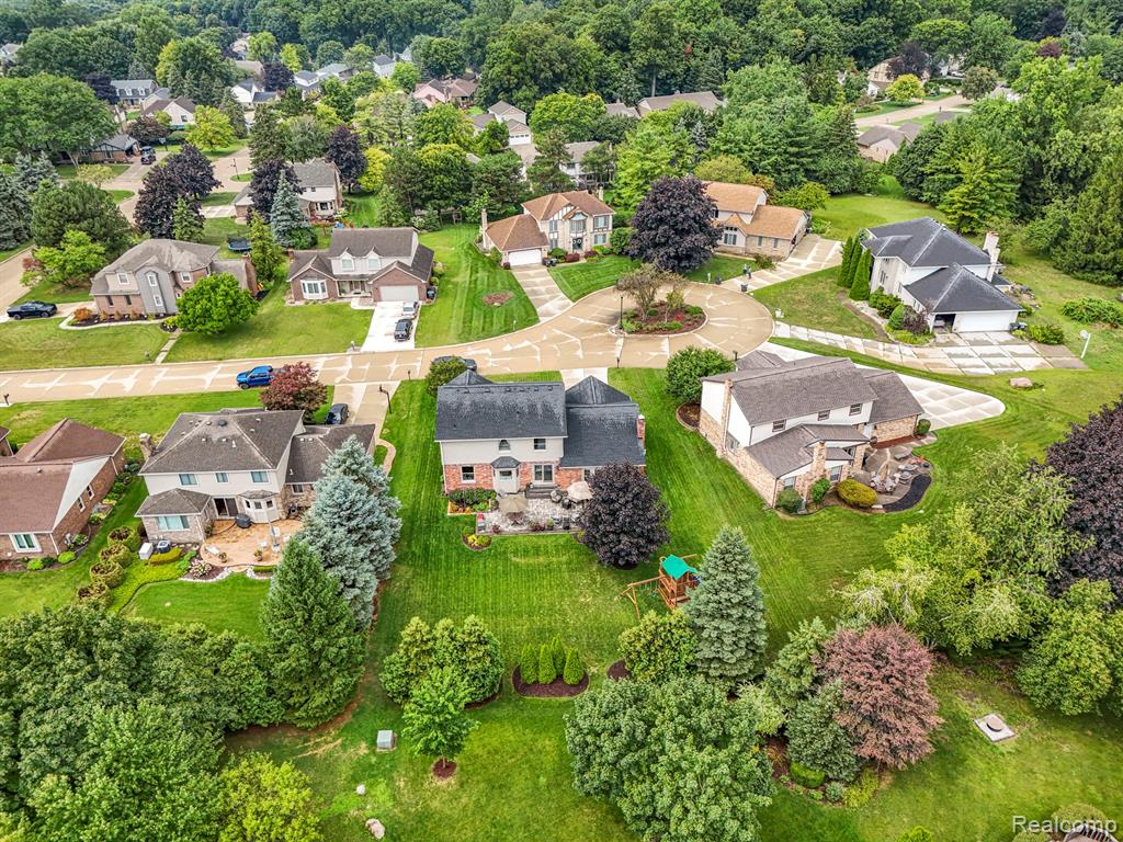 41725 Pon Meadow Court, Northville, MI 48168 — Photo 56