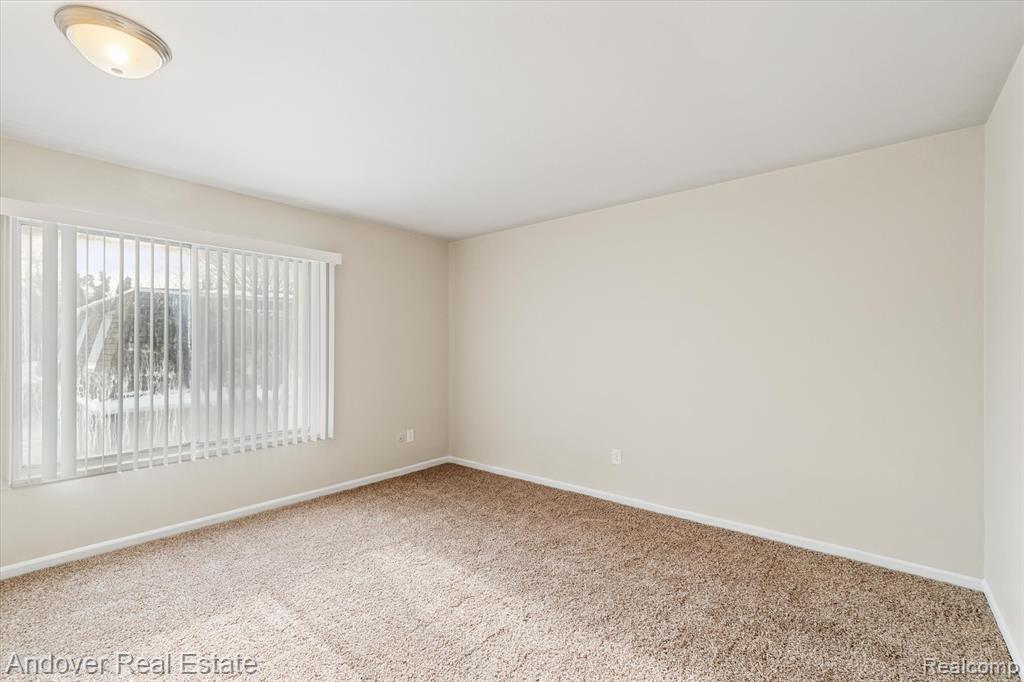 320 S Drake Road, Kalamazoo, MI 49009 — Photo 52