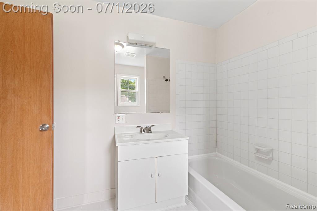 551 Nebraska Avenue, Pontiac, MI 48341 — Photo 18