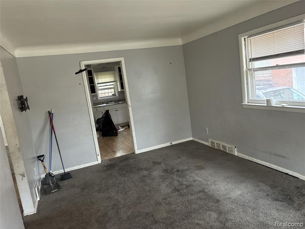 8525 Greenlawn Street, Detroit, MI 48204 — Photo 2