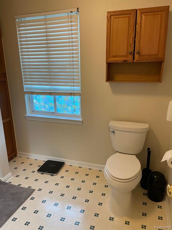 6508 Cloverton Drive, Waterford, MI 48329 — Photo 22