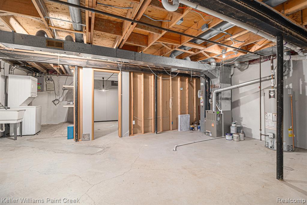 521 Oxford Court, Rochester Hills, MI 48307 — Photo 15