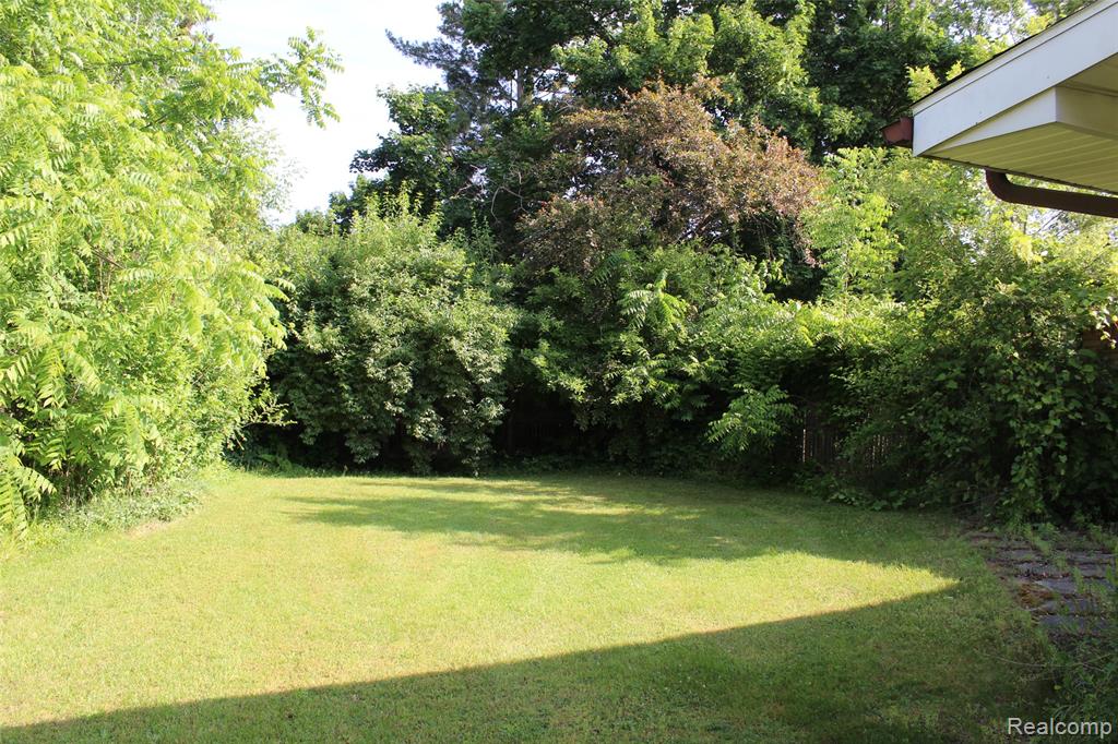 4037 Sandy Creek Drive, Utica, MI 48316 — Photo 26