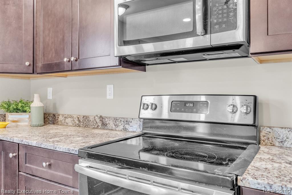 4080 Lancaster Drive, Fort Gratiot, MI 48059 — Photo 14
