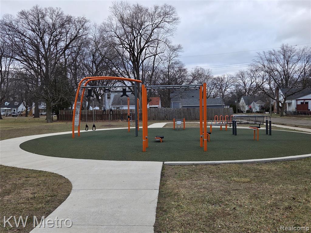 622 Macwilliams Lane, Royal Oak, MI 48067 — Photo 18