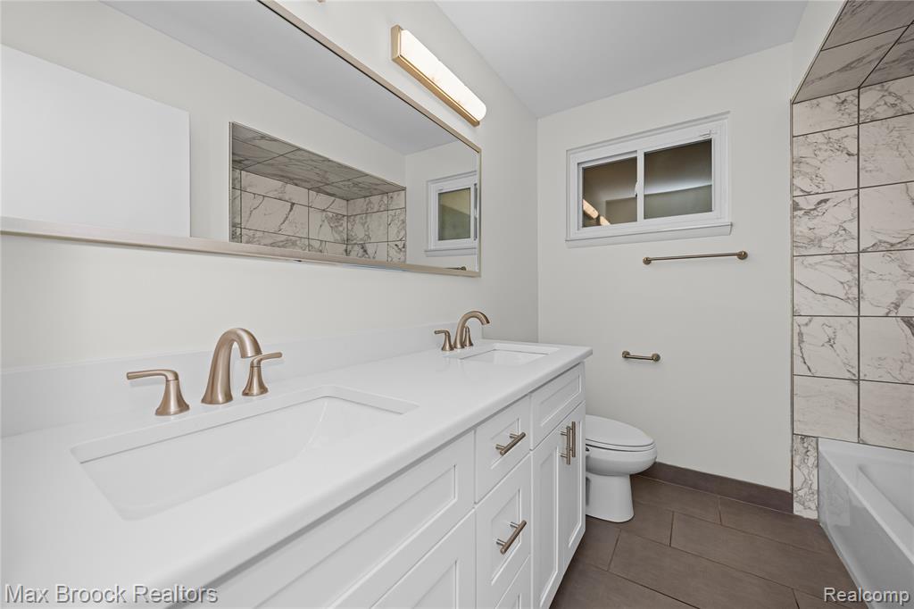 6695 Lahser Road, Bloomfield Hills, MI — Photo 24